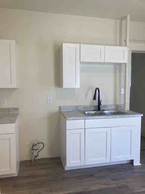 2419 Northeast Madison Avenue - Photo 4 of 18