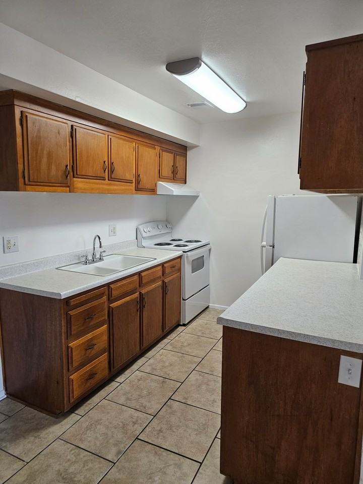 DAKOTA PROPERTIES LLC - Photo 3 of 3