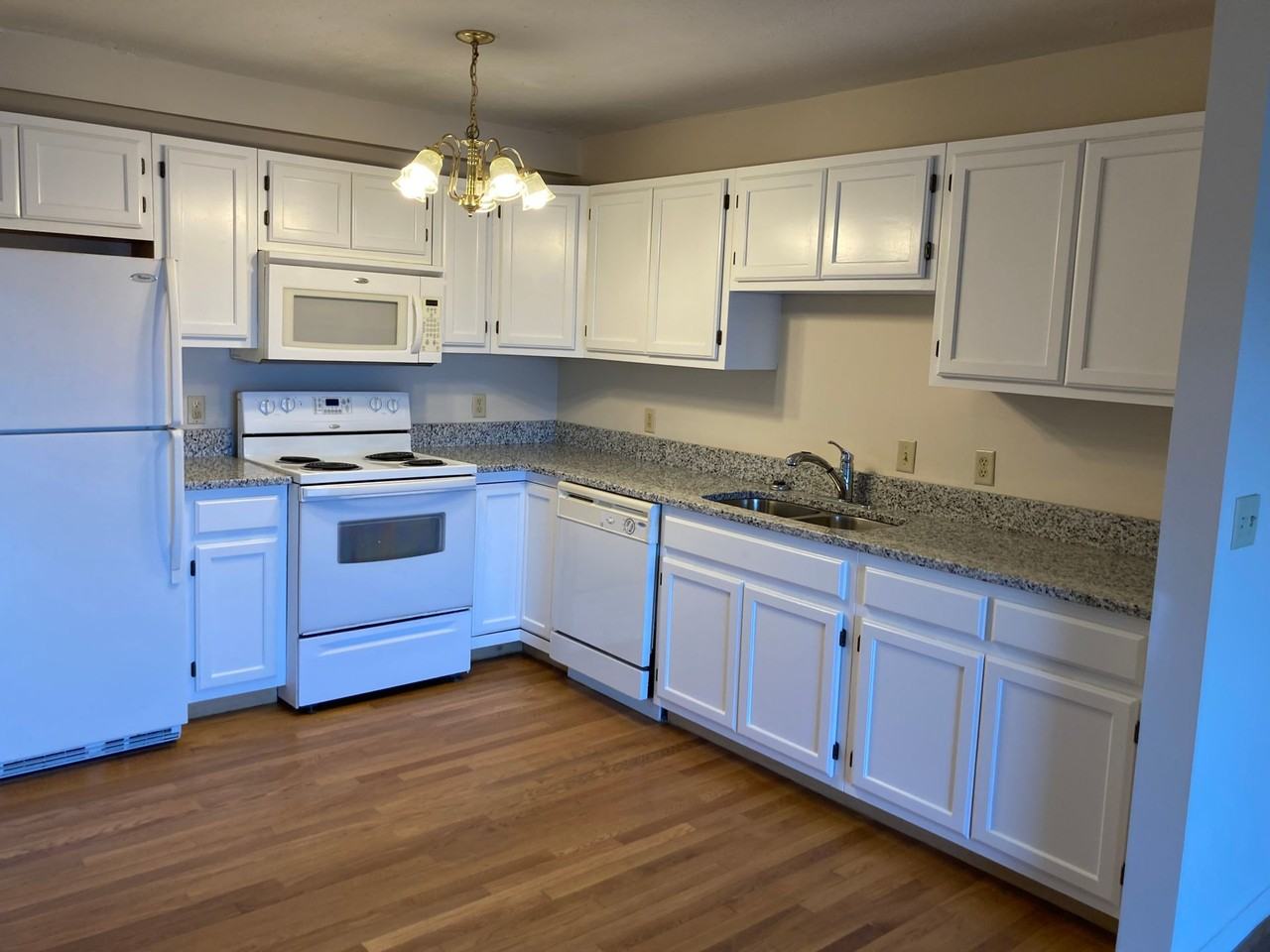 Stonegate Apartments - Photo 4 of 6