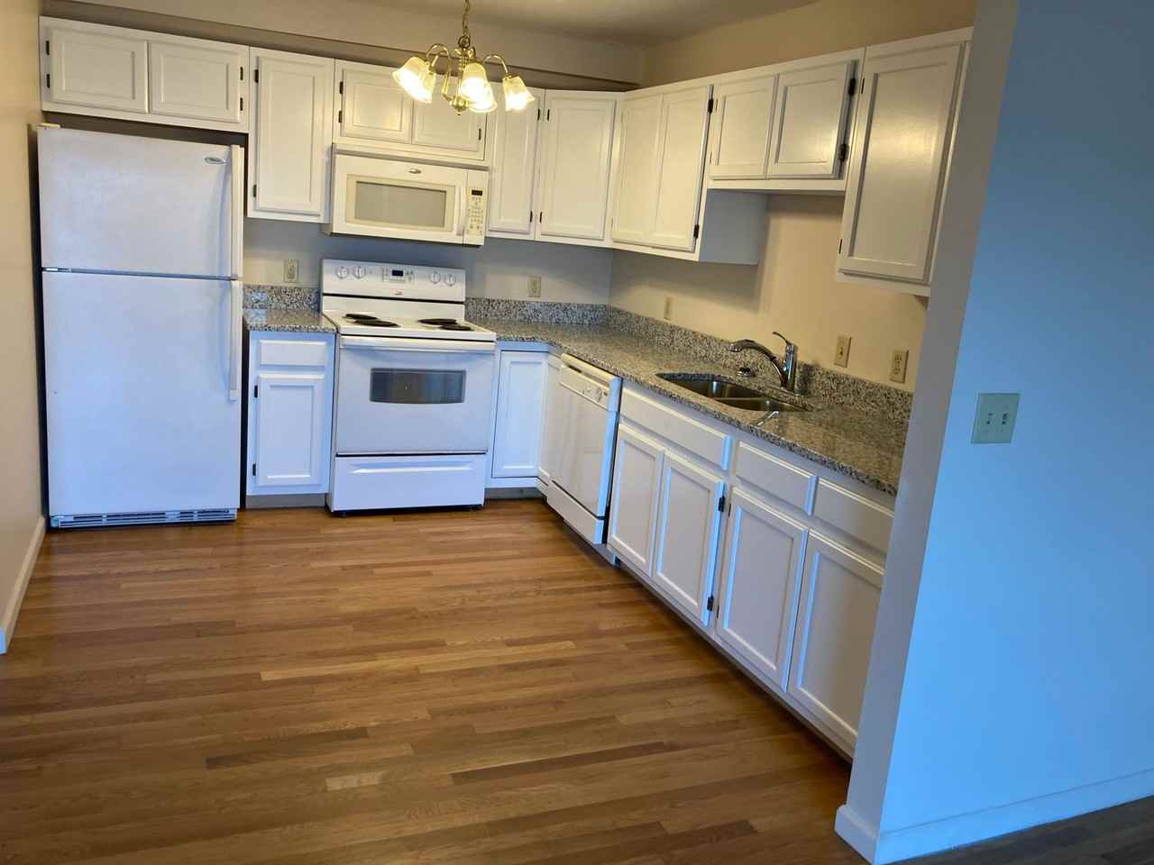 Stonegate Apartments - Photo 5 of 6