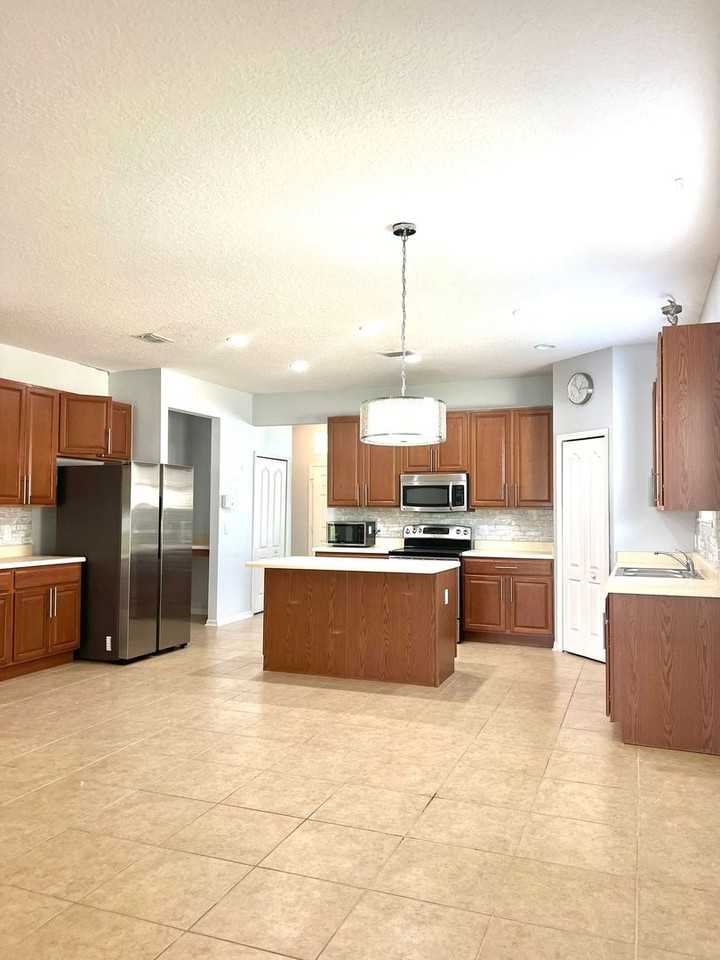 5588 Sycamore Canyon Drive - Photo 2 of 17