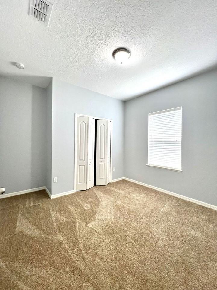 5588 Sycamore Canyon Drive - Photo 5 of 17