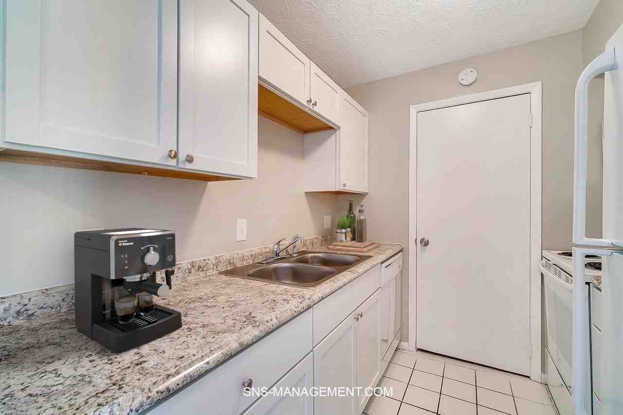 Woodside Aparments - Photo 4 of 13