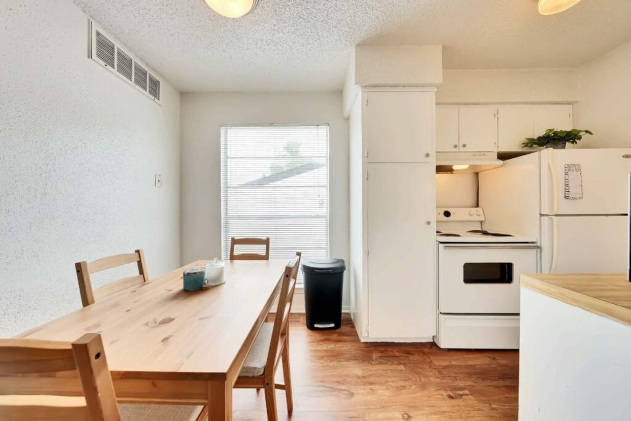 2803 Hemphill Park #B201 - Photo 5 of 26