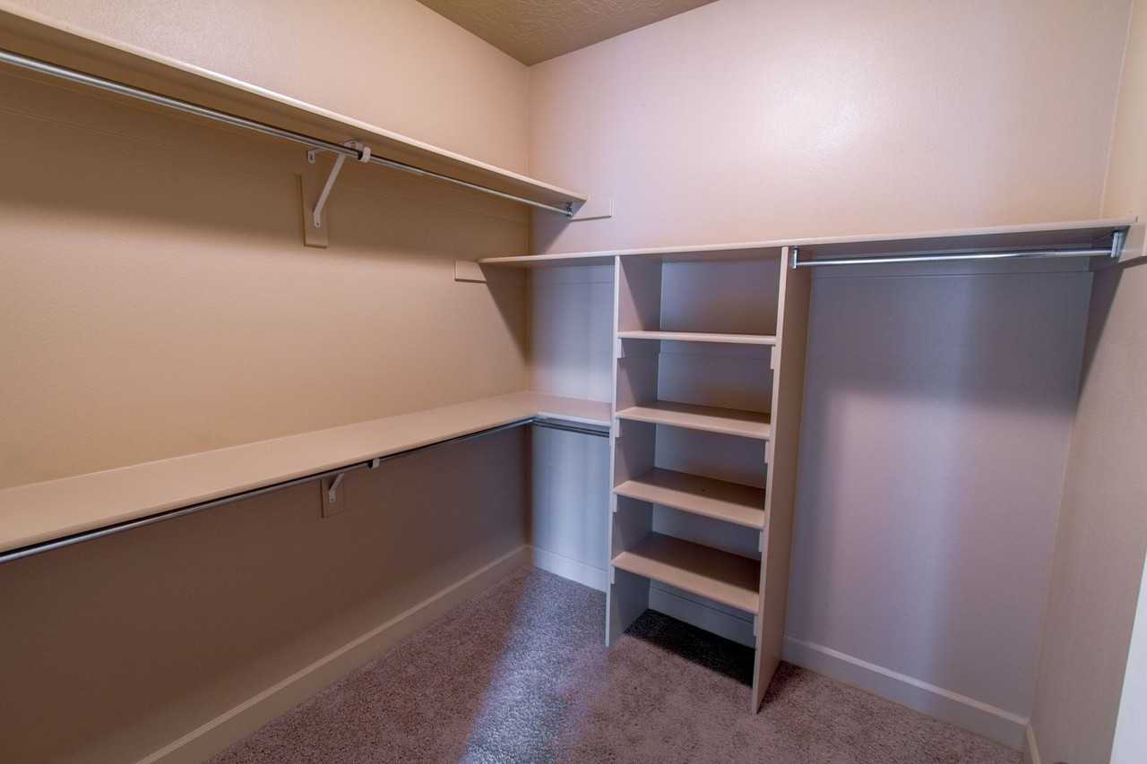 1018 N 985 W #509 - Photo 3 of 13