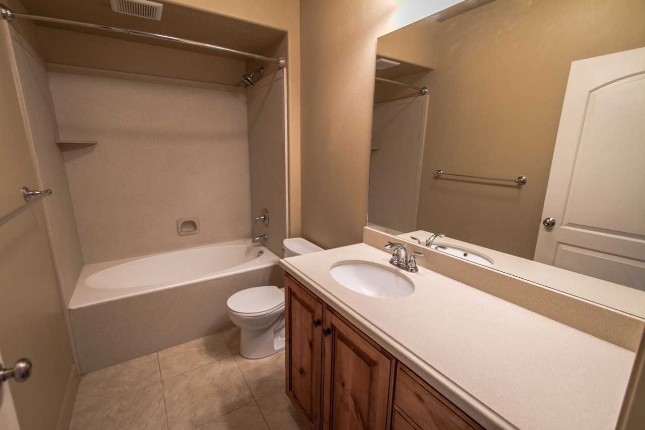 1018 N 985 W #509 - Photo 7 of 13