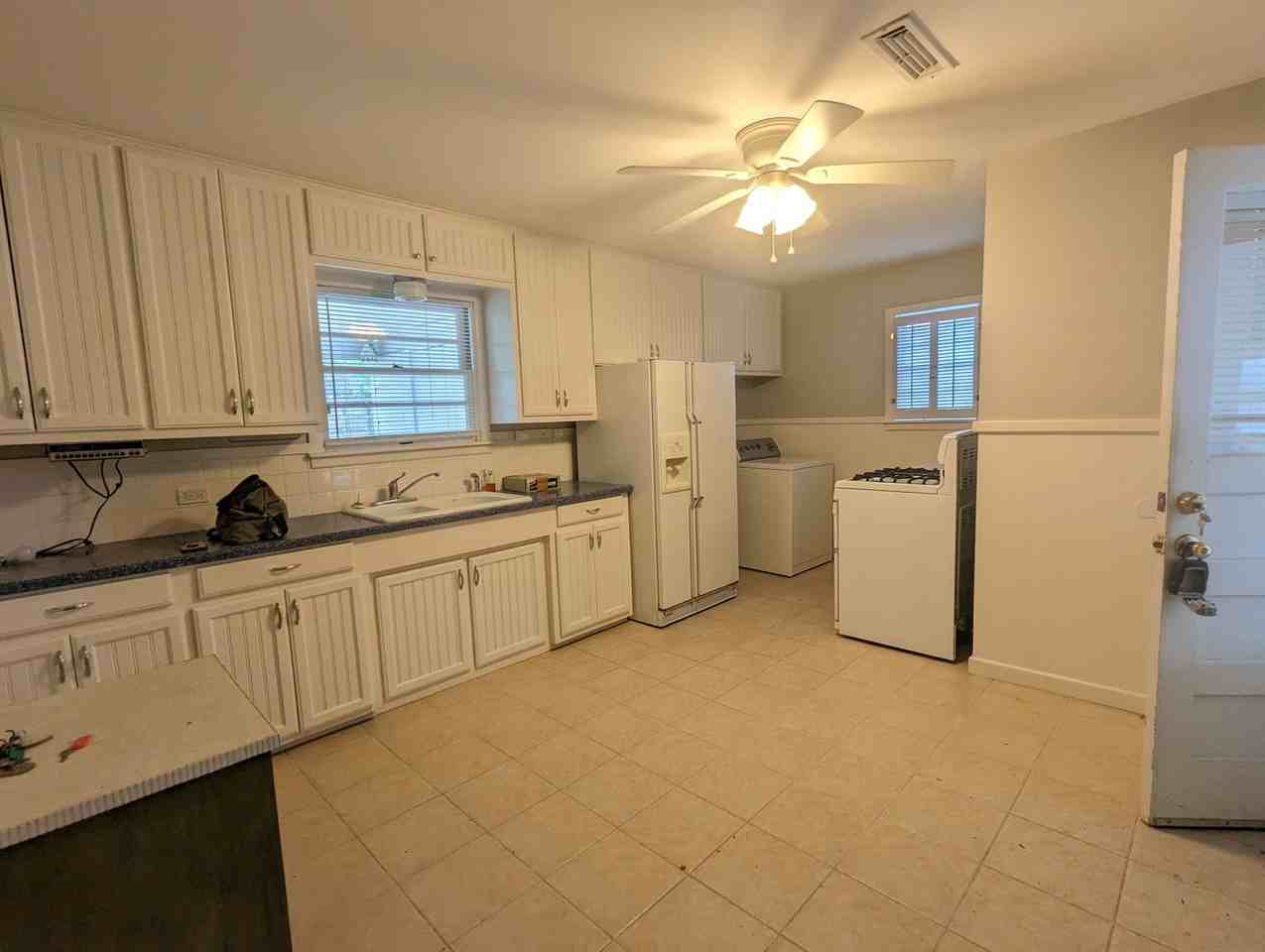 1106 E 33rd St - Photo 2 of 8