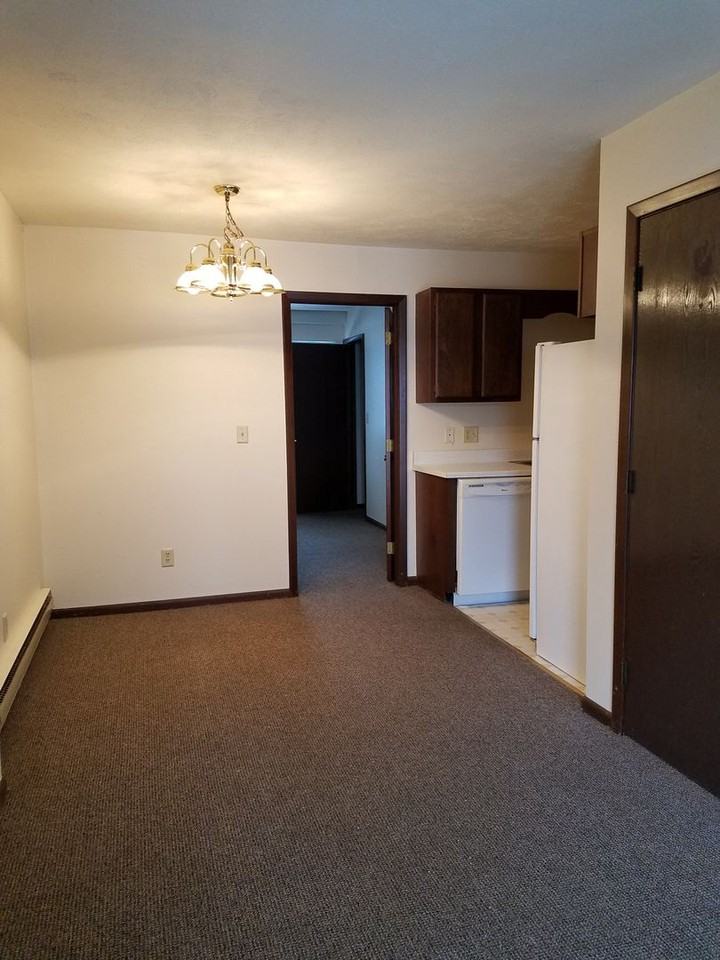 Woodside Apartments - Photo 6 of 31