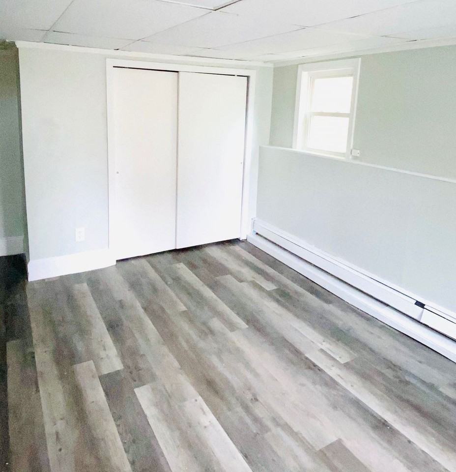 126 Leyden St - Photo 6 of 20