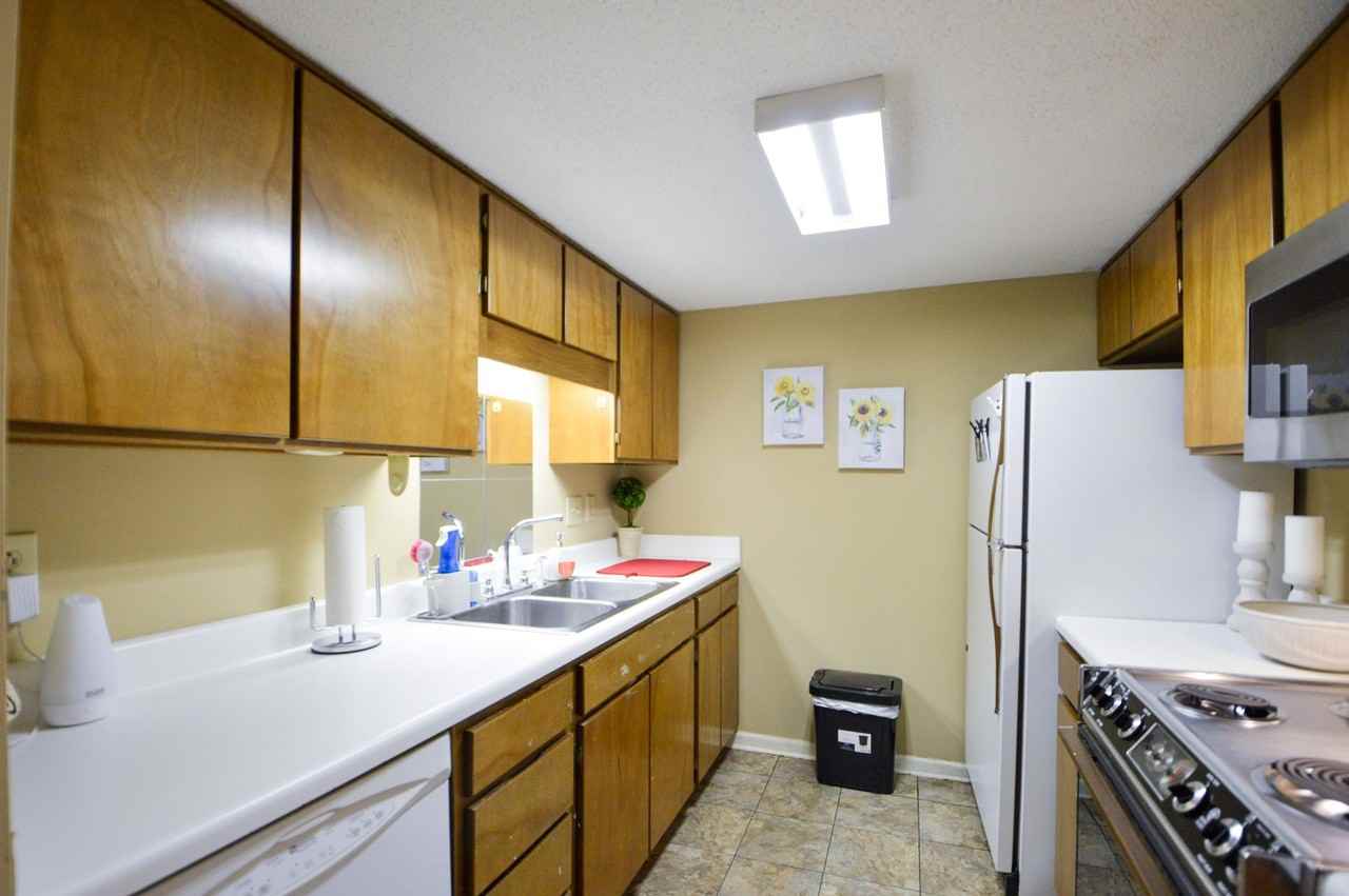 Gillespie - Photo 7 of 13