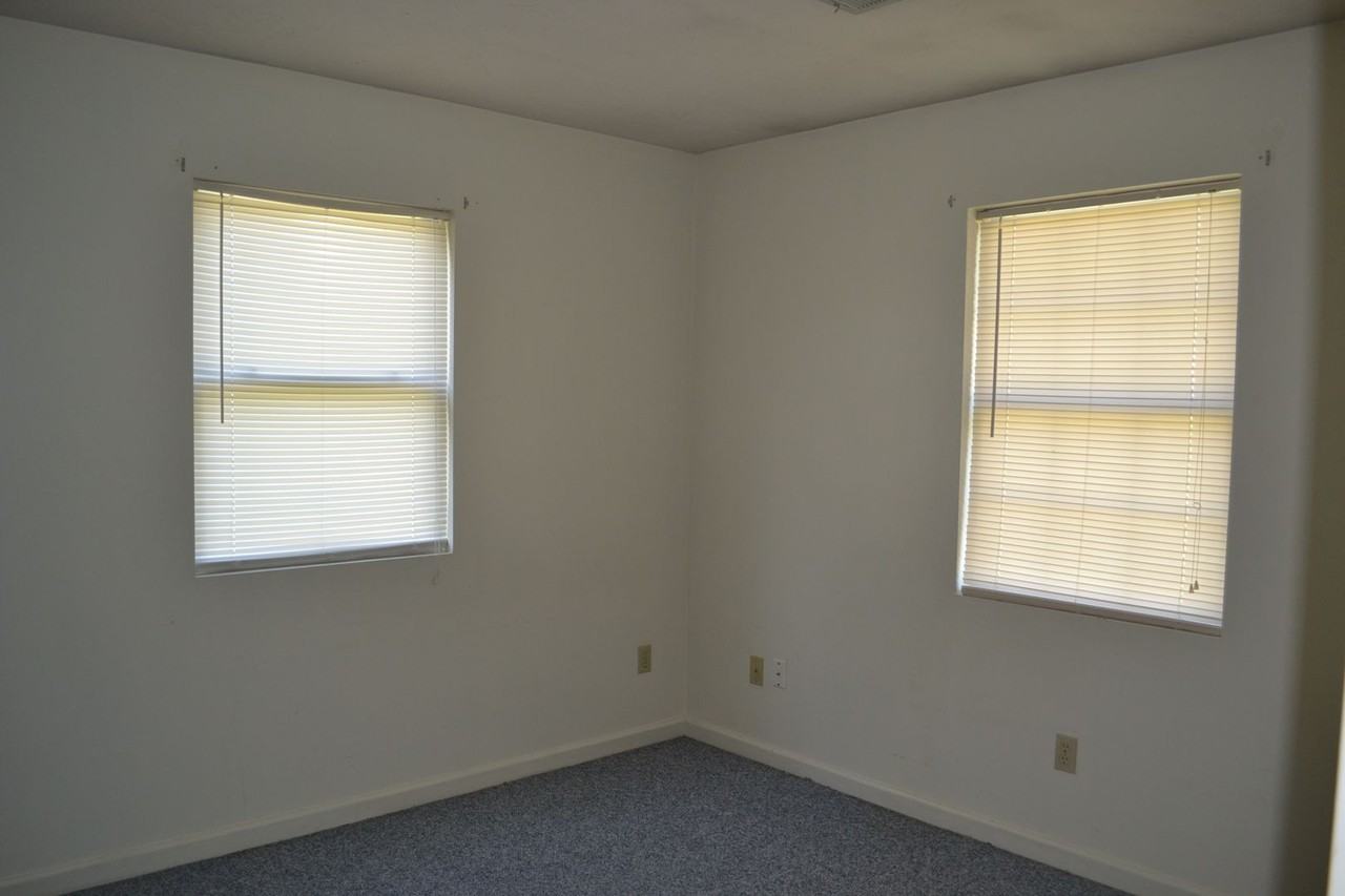 405 Fonville St. - Photo 2 of 8