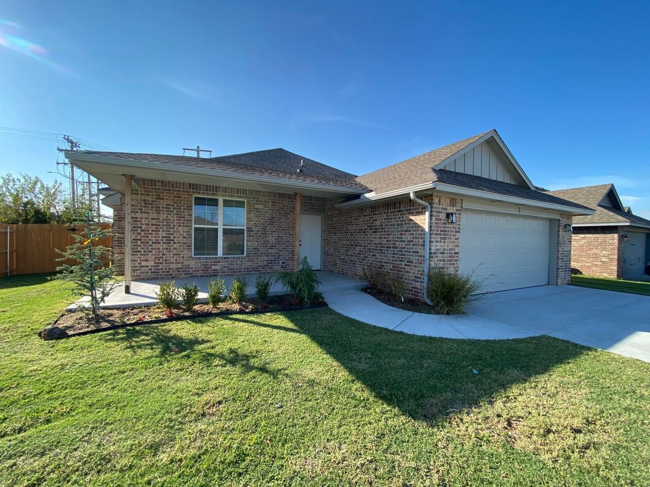 101 N Shannon Way - Photo 2 of 46