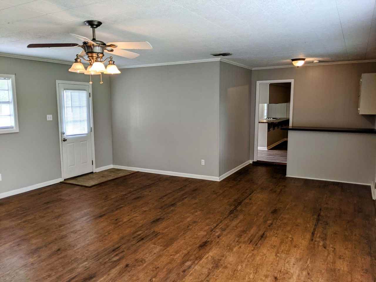 300 Highland Dr - Photo 4 of 22