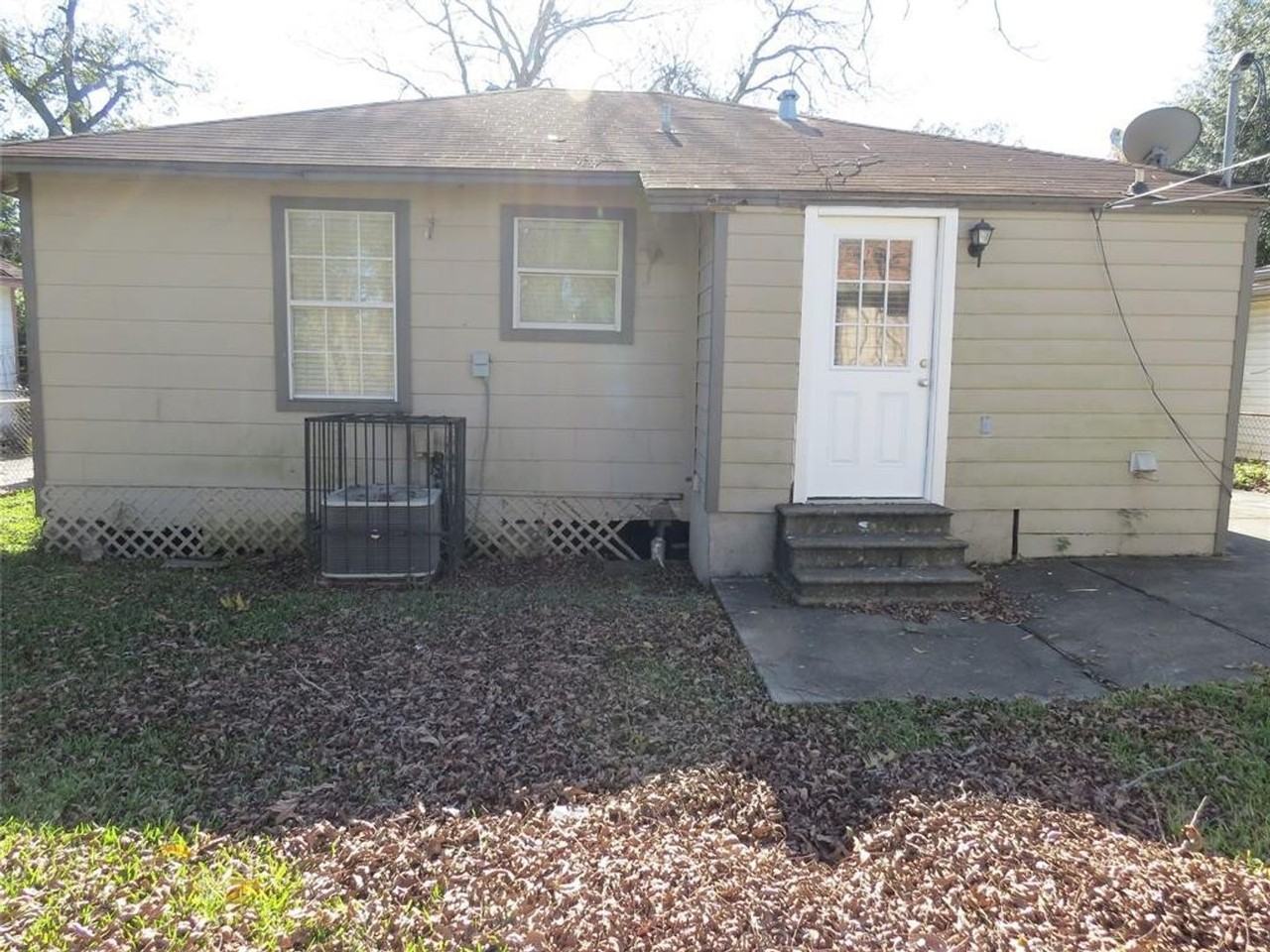 3445 Nathaniel Brown St - Photo 3 of 15