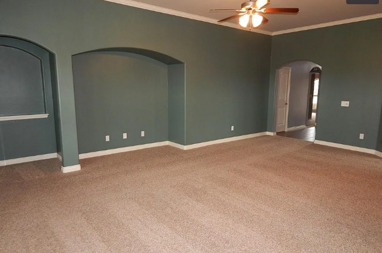 2605 Nw 180th St - Photo 2 of 15