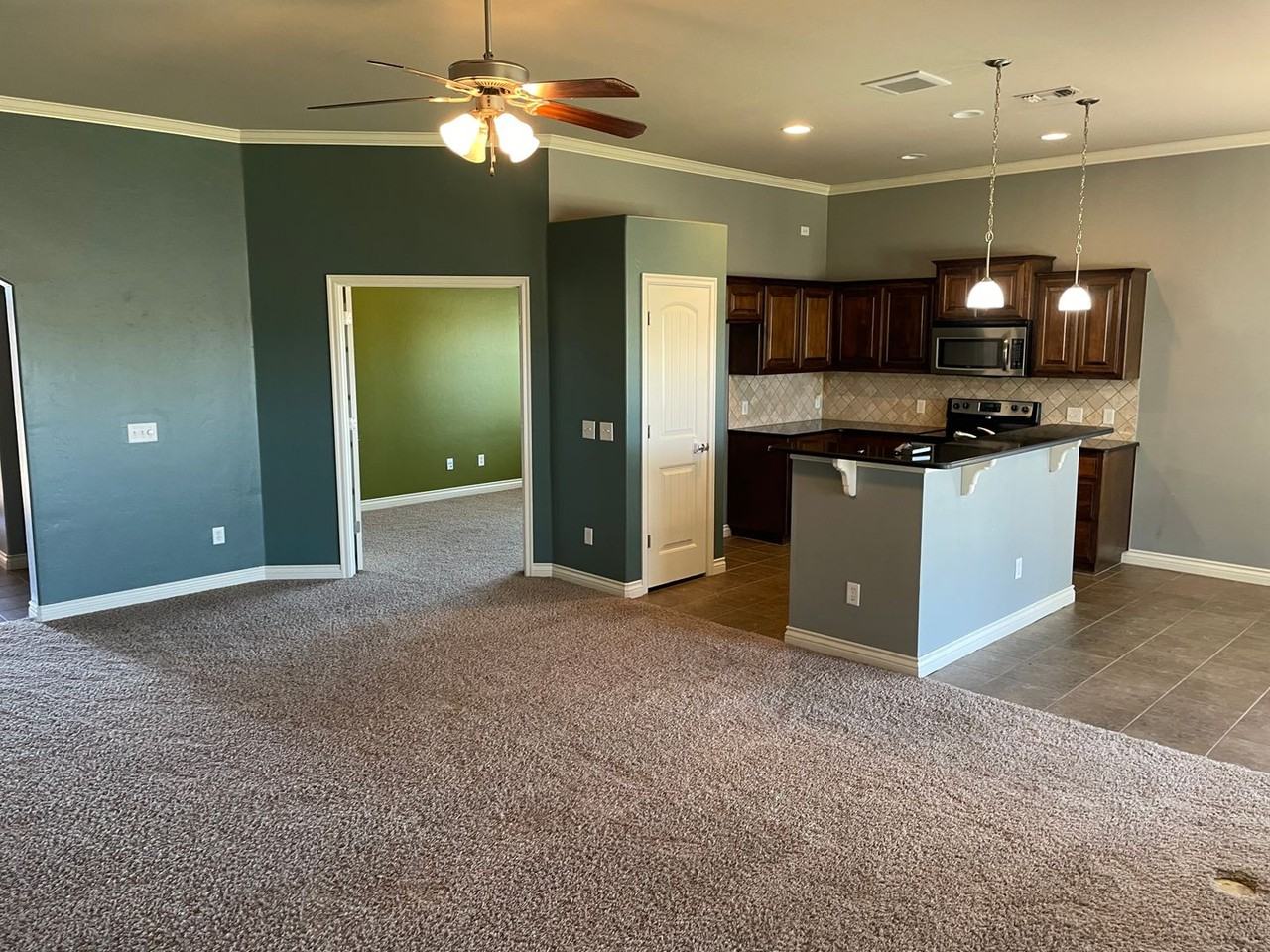 2605 Nw 180th St - Photo 7 of 15