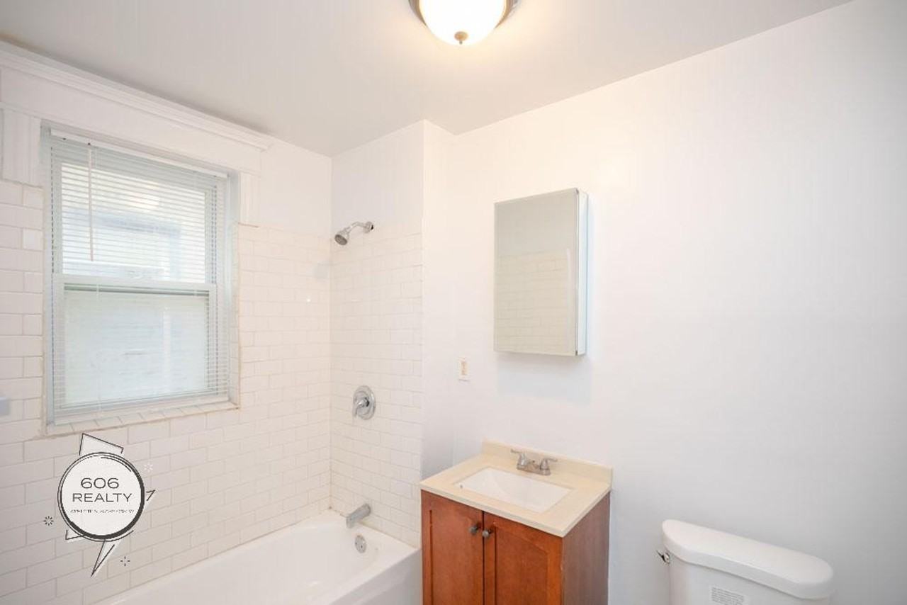 6248 S Western Ave #3N - Photo 7 of 15