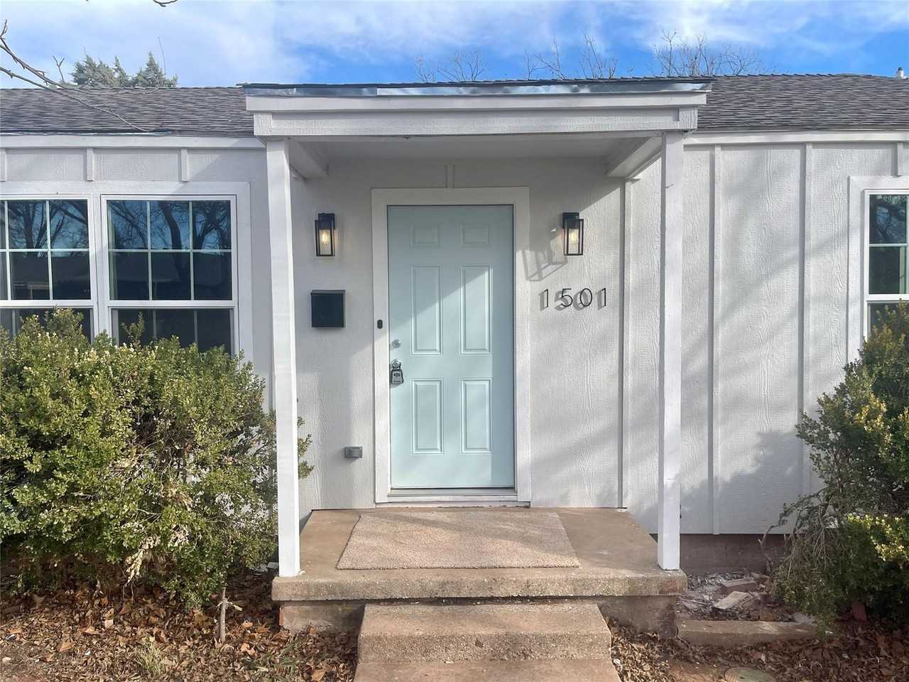 1501 Park Ave - Photo 2 of 17