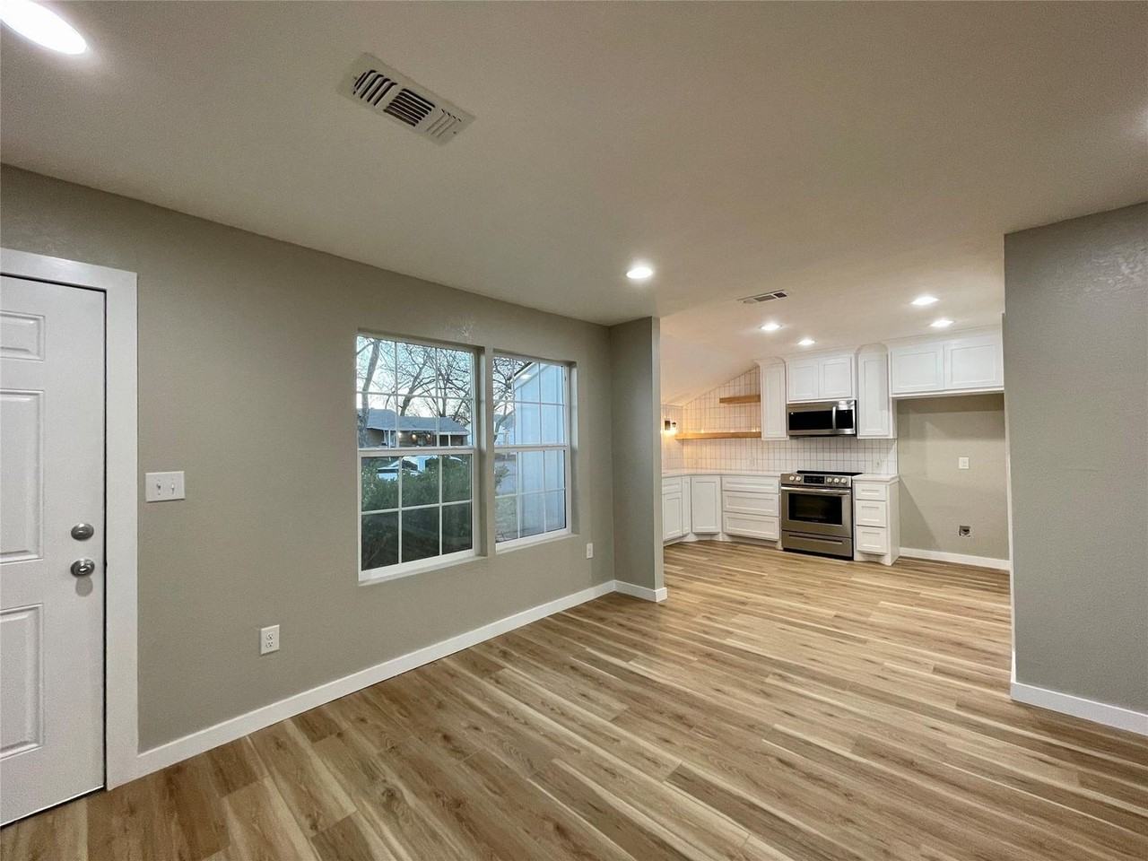 1501 Park Ave - Photo 3 of 17