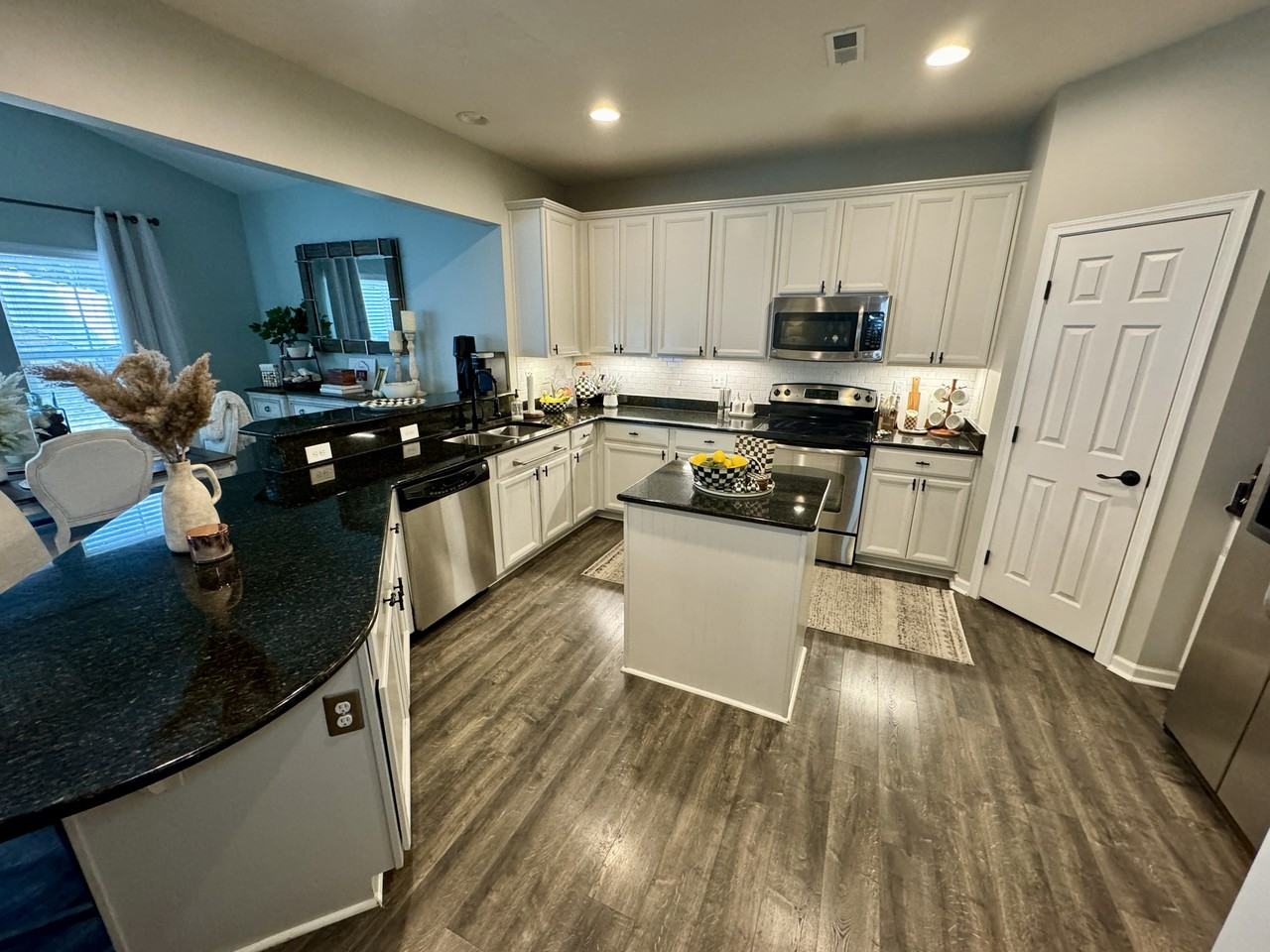 11033 Hat Creek Ln #NA - Photo 2 of 17