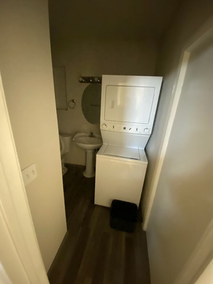 971 W Main St #C - Photo 5 of 5