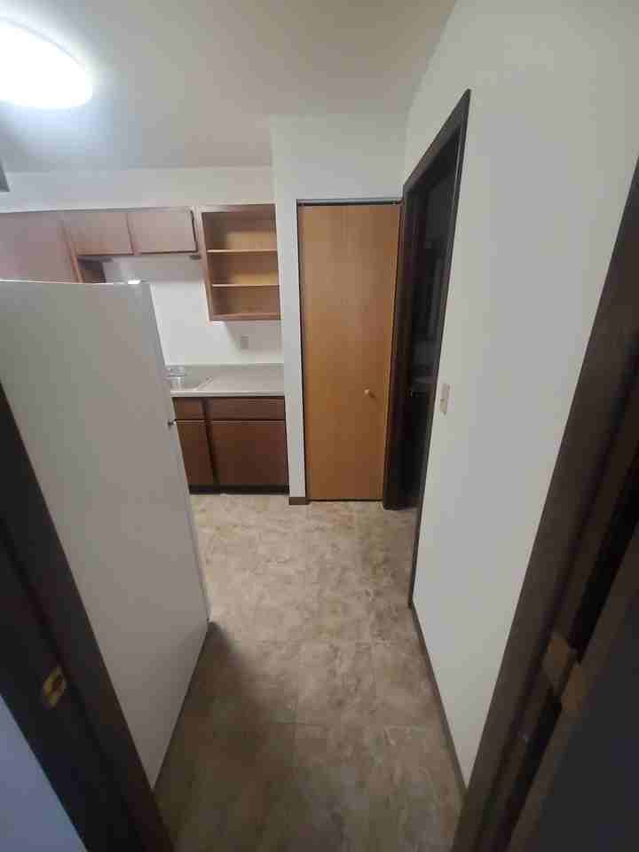 1711 La Crescent St #110 - Photo 7 of 11