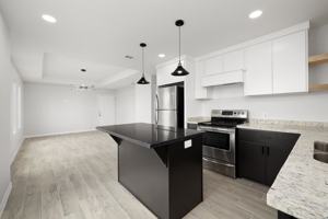 featured image of 3300 Fuerte Ave #NA