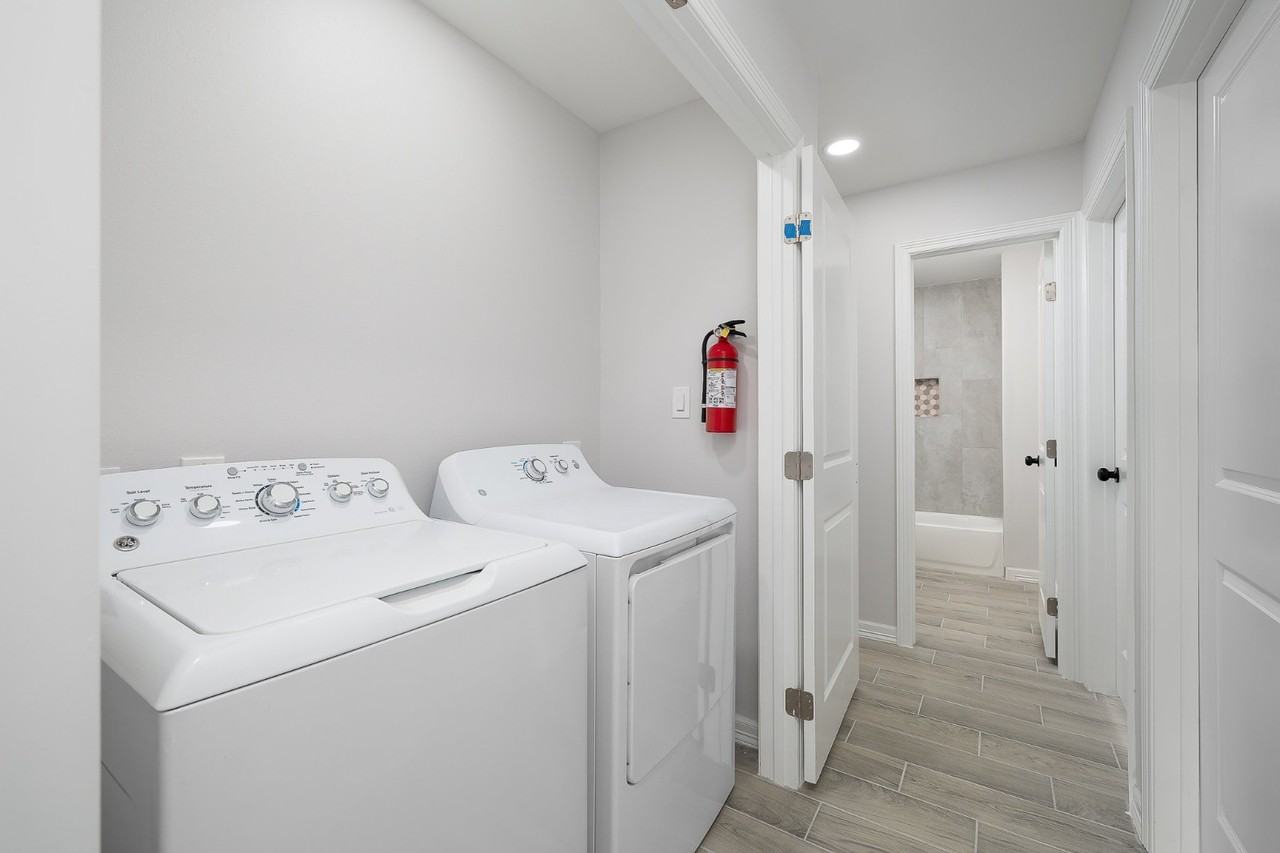 3300 Fuerte Ave #NA - Photo 3 of 13