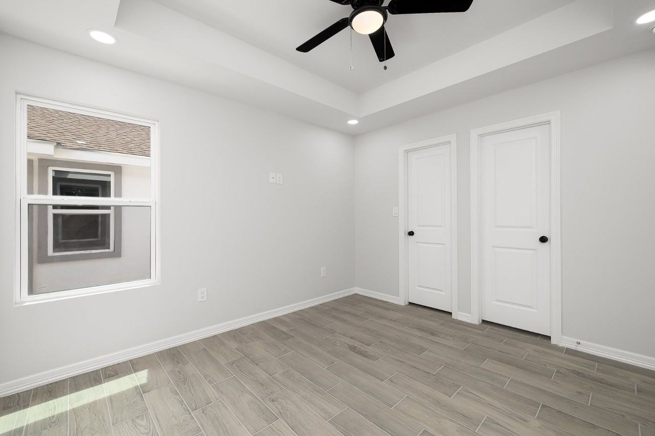 3300 Fuerte Ave #NA - Photo 6 of 13