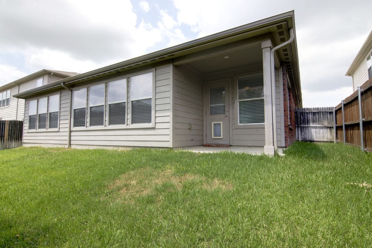 4520 Jaylin St #NA - Photo 3 of 20