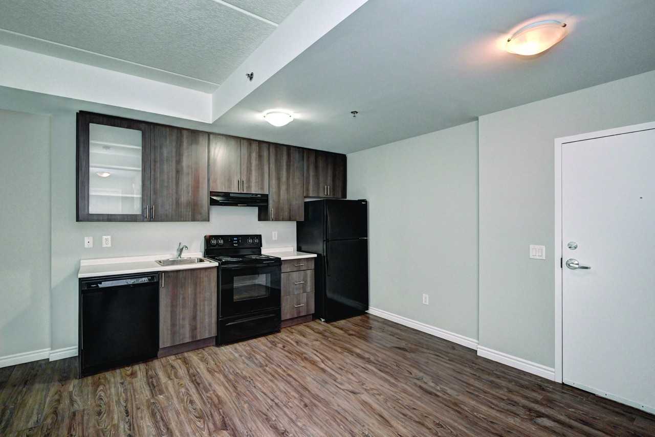 286 Kingswood Estates Apartments 286 Kingswood Dr, Kitchener, ON N2E