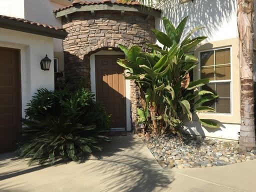 1377 Fenmore Ave - Photo 3 of 21