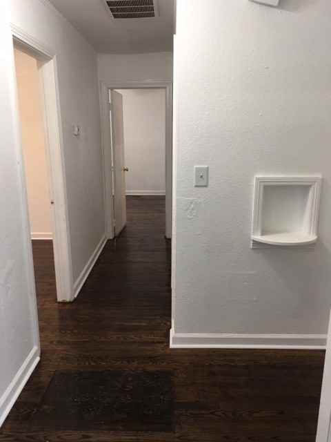 2046 E Xyler St #1 - Photo 4 of 41