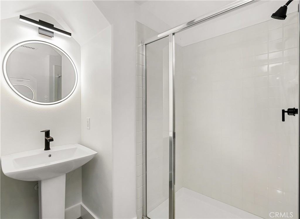 23679 Ridgeway - Photo 5 of 50