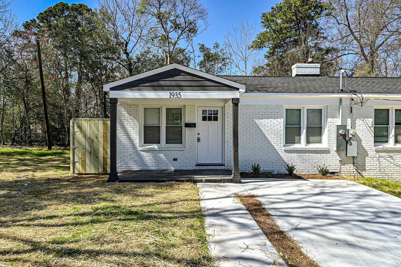 1935 Irma St #1 - Photo 2 of 21