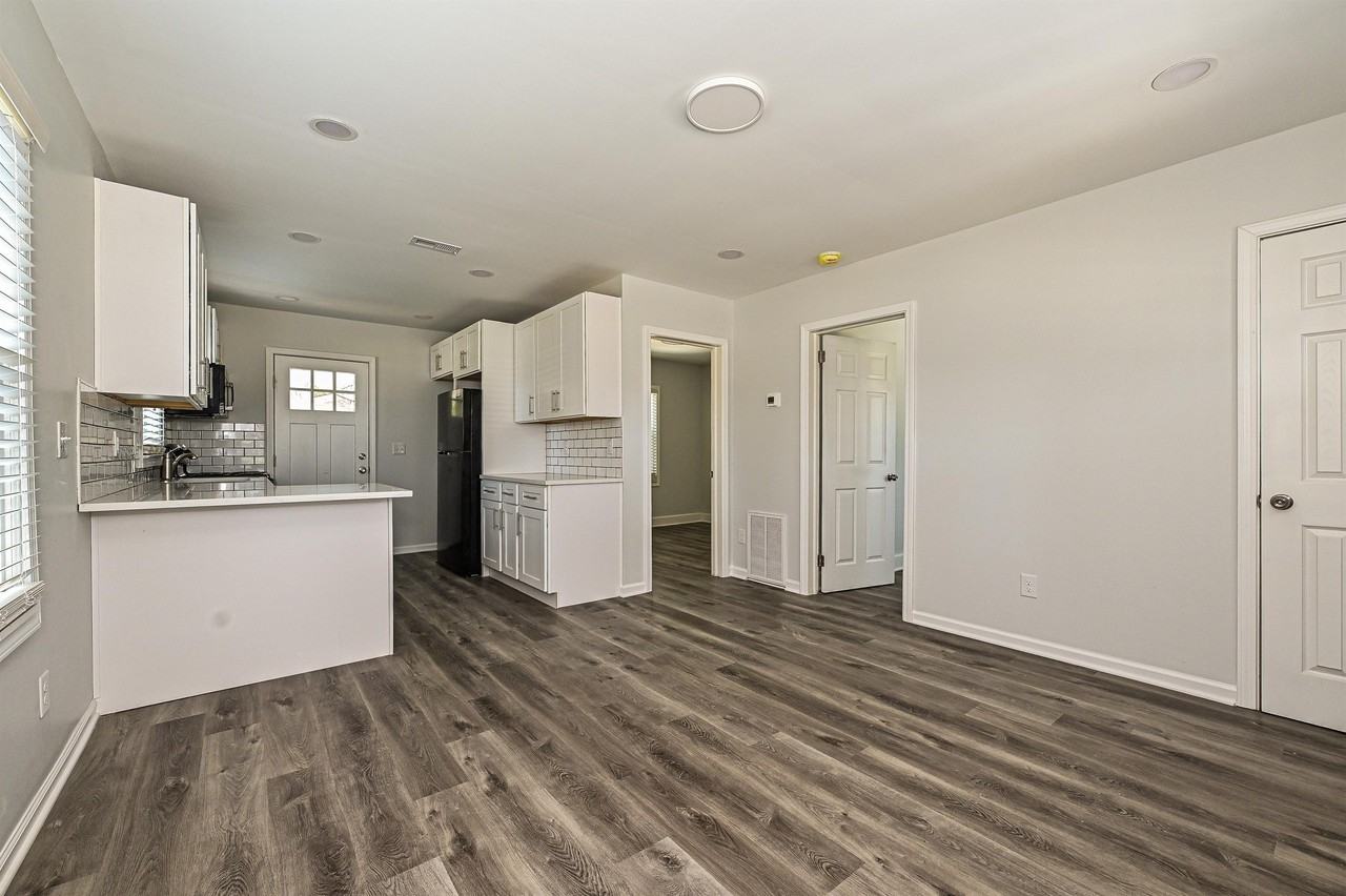 1935 Irma St #1 - Photo 6 of 21