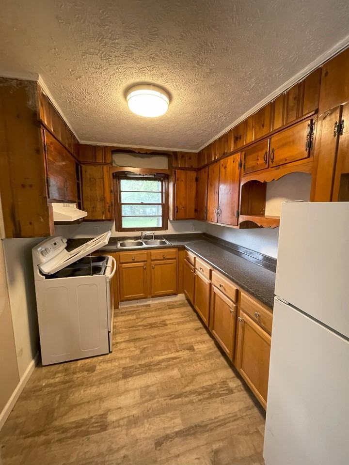 156 Silver Cir #1 - Photo 3 of 10