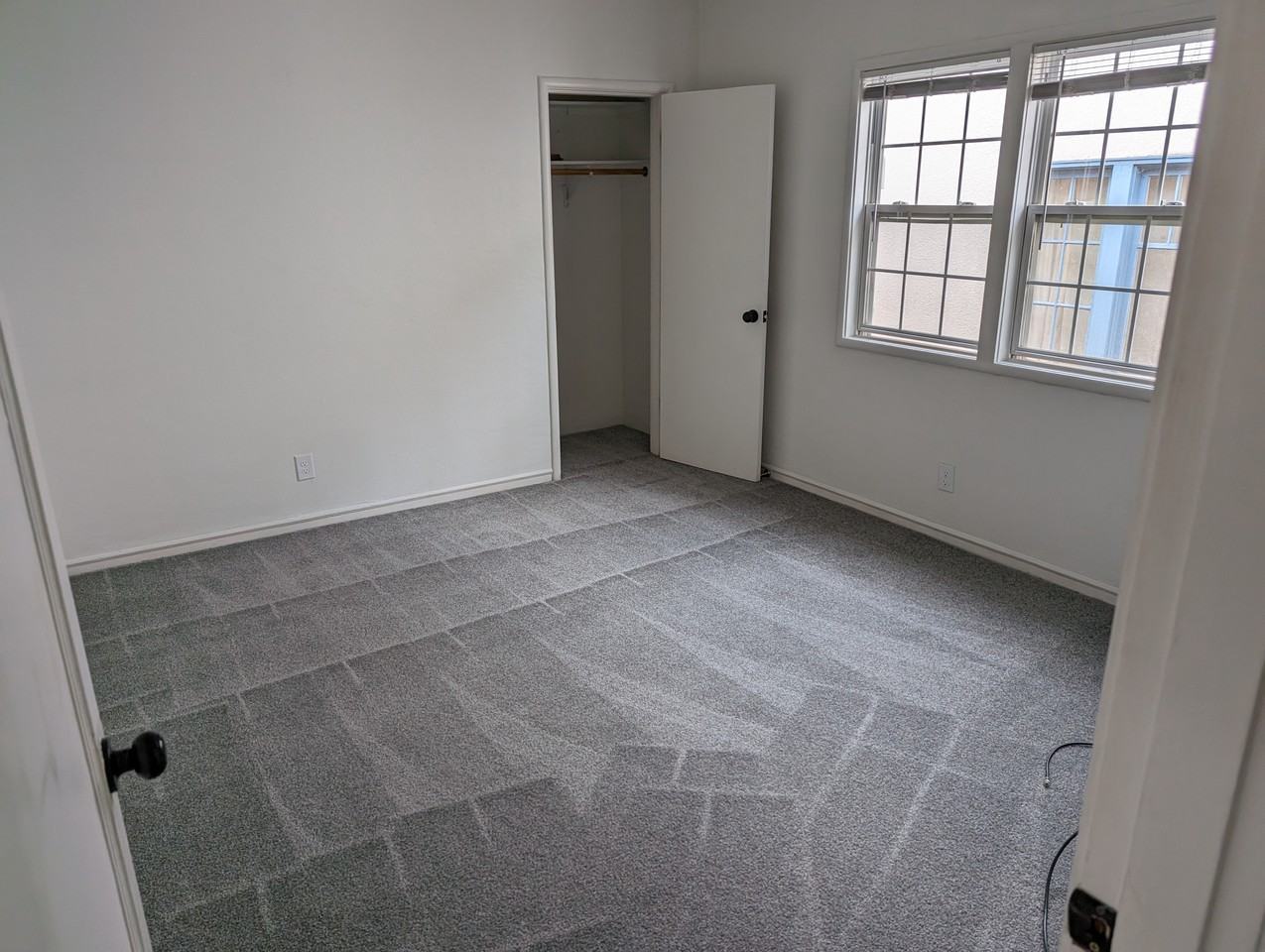 2506 9th Avenue - Photo 3 of 8