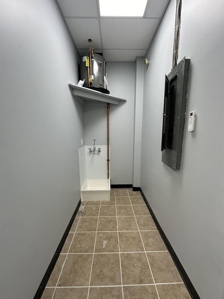 121 Sconticut Neck Rd #1 - Photo 2 of 8