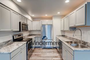 1651 Sw Mulberry Pl #E101 - Photo 1 of 1