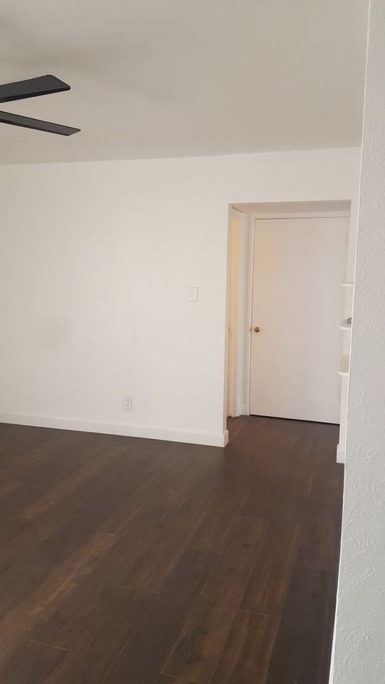 Hedges Plaza Apartments 850 E Hedges Ave, Fresno, CA 93728 Zumper