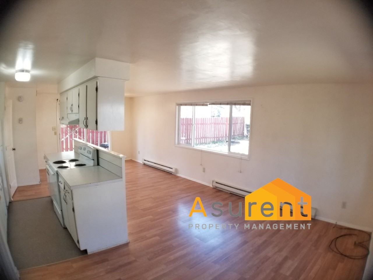 GH-005 4th Ave Duplex - Photo 3 of 10