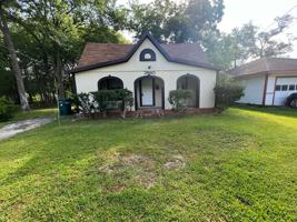 featured image of 3960 Harding Dr