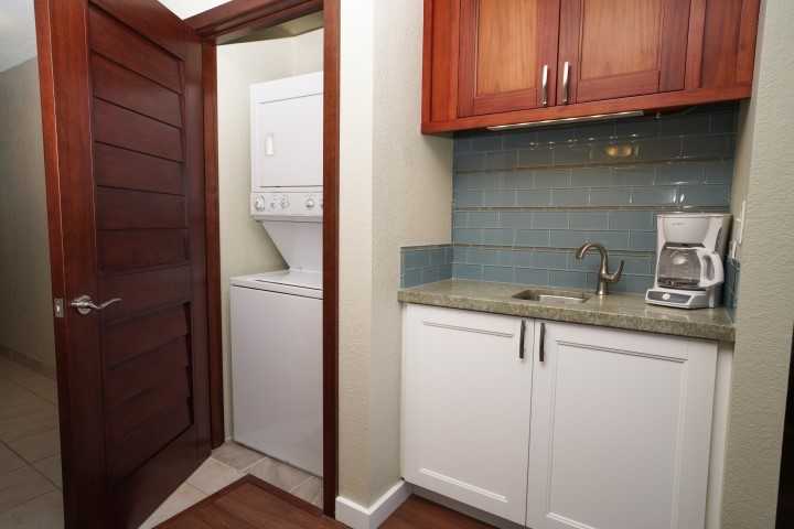 Au St #203 - Photo 5 of 12