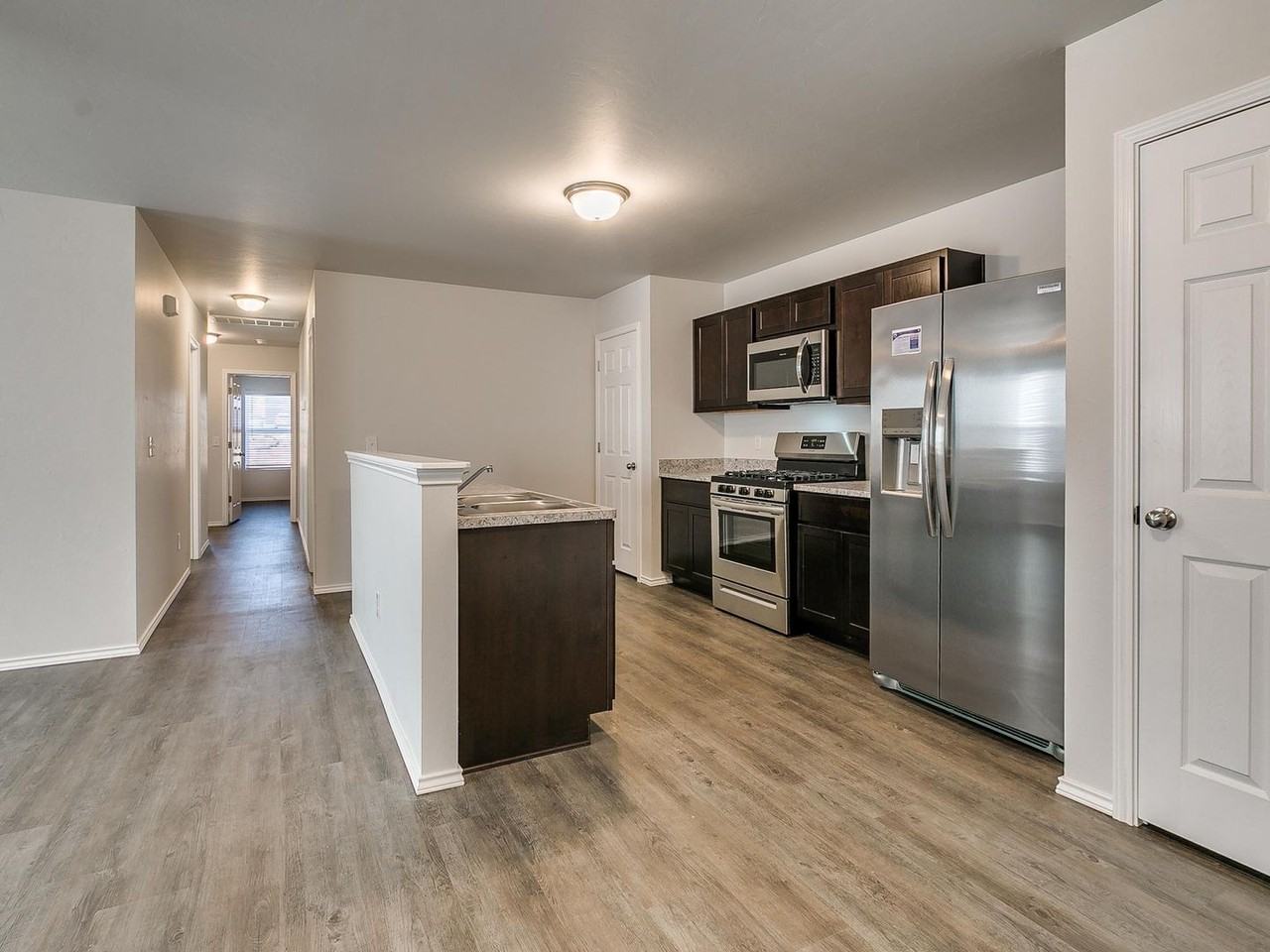 9521 Black Tail Cir - Photo 7 of 21