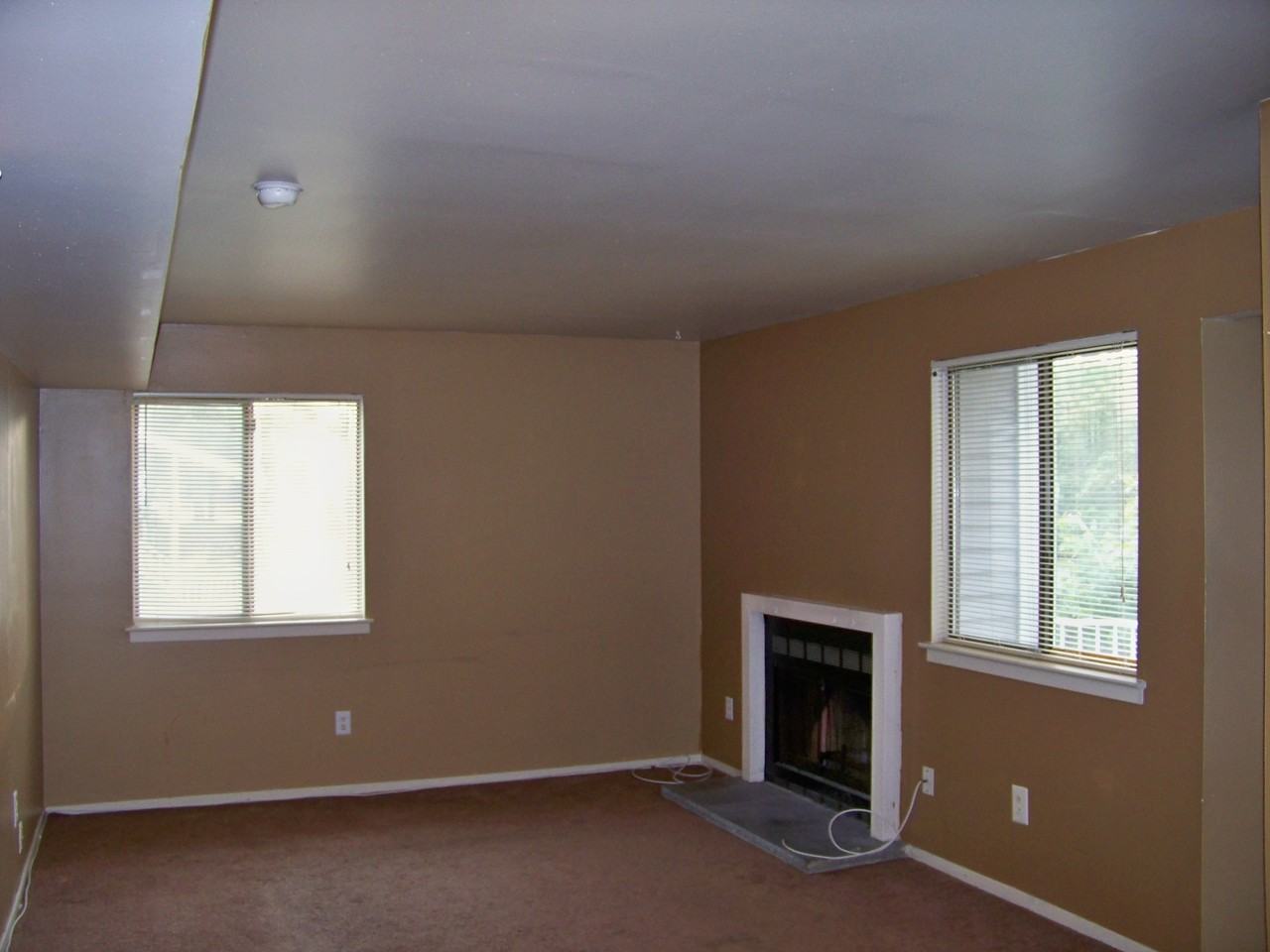 804 Abbey Ct - Photo 2 of 5