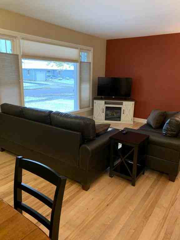 425 9th St - Photo 7 of 26