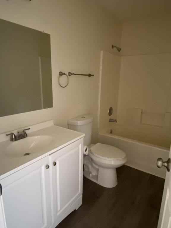 2855 N Evans St - Photo 6 of 8