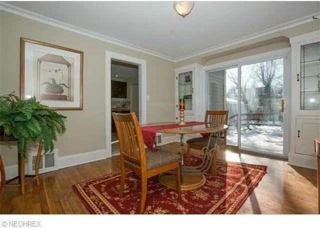 884 Beverly Rd - Photo 5 of 24