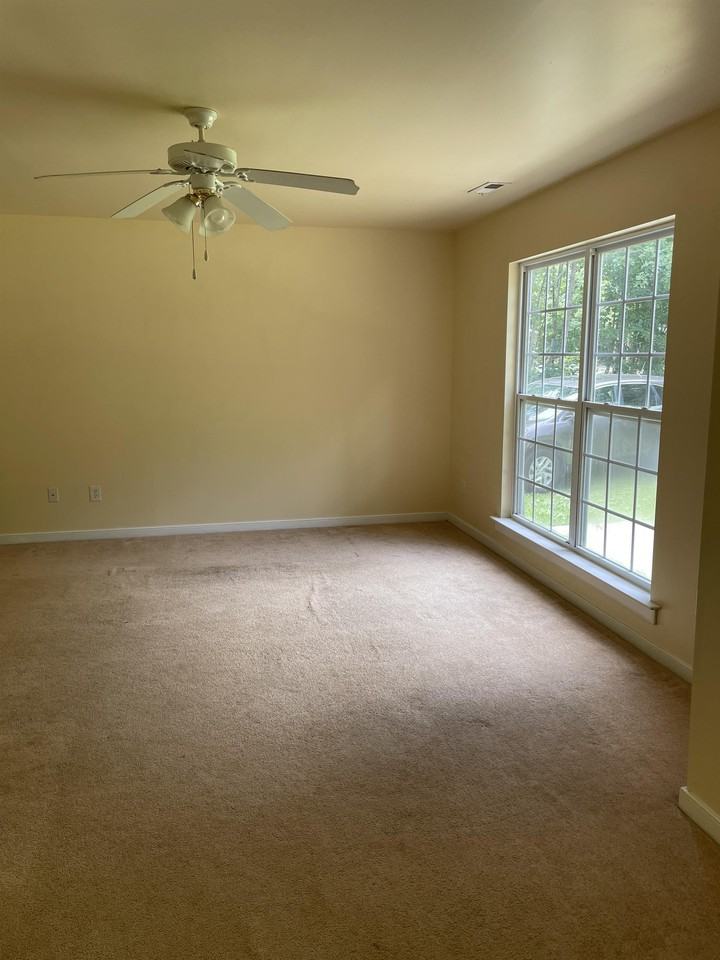 554 Doctors Rd - Photo 3 of 18